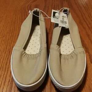 Basic Editions slip on shoes